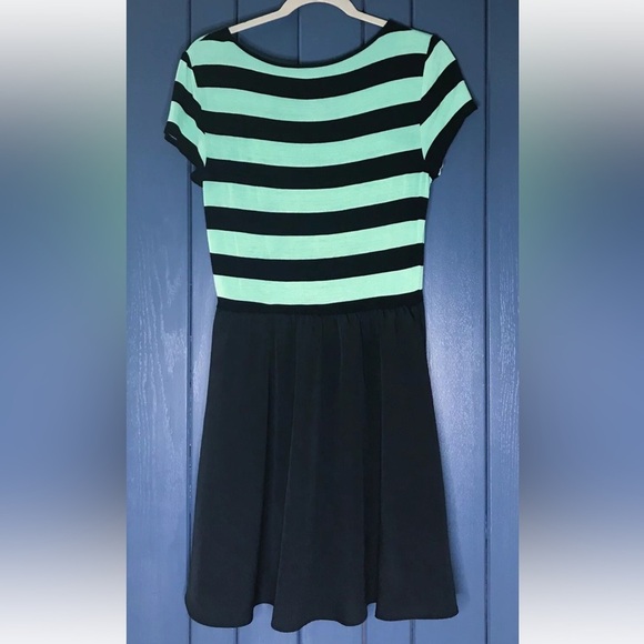Mint Green Black Striped Dress Juniors Medium Retro Twee Whimsigoth Classic - Picture 4 of 4